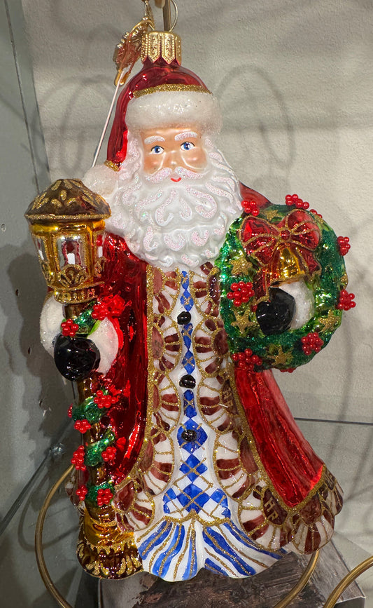 Limited Edition: Santa in the Lanterns Glow