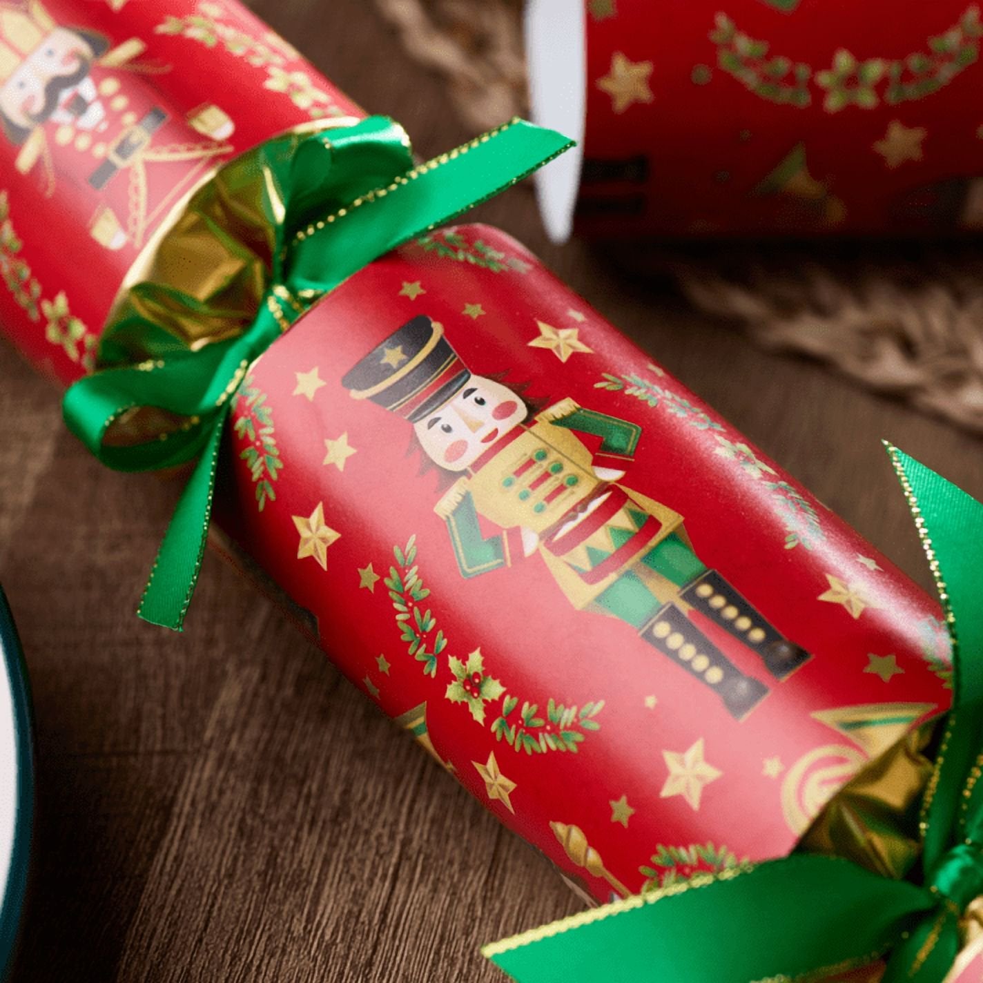 Red Royale Nutcracker Party Crackers