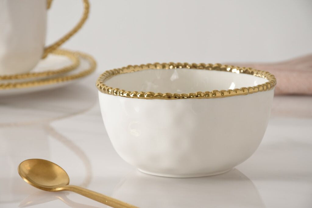 Round Gold Rim Cereal / Soup Bowl
