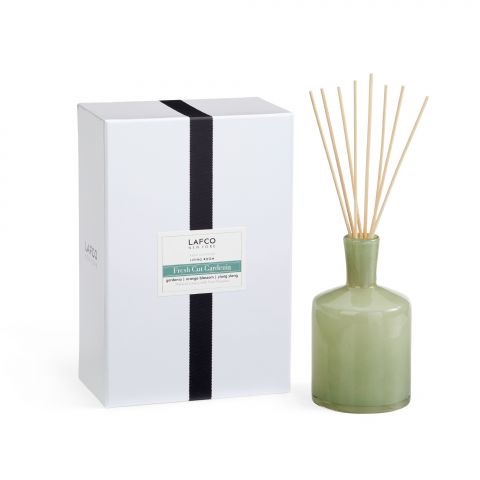 Fresh Cut Gardenia Classic Reed Diffuser - Living Room