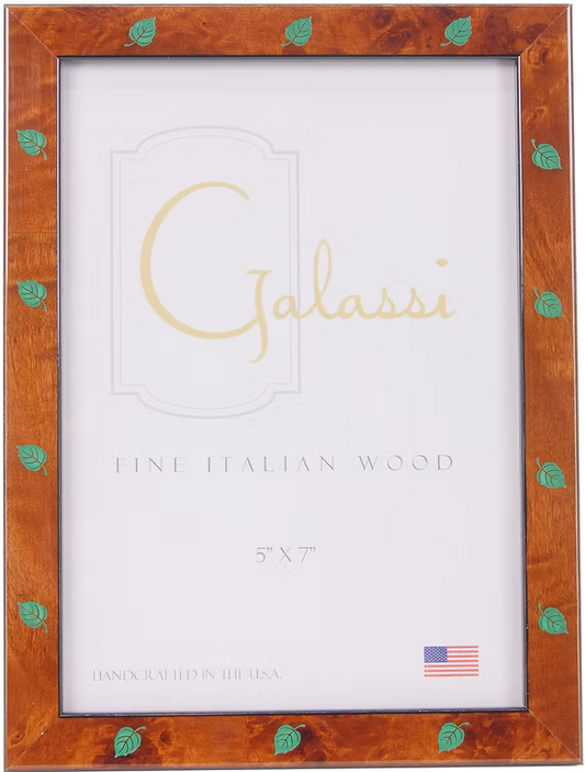 Chestnut Burl w/ Green Linden Leaf