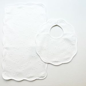 Bib & Burb Set - White Jacquard Bows
