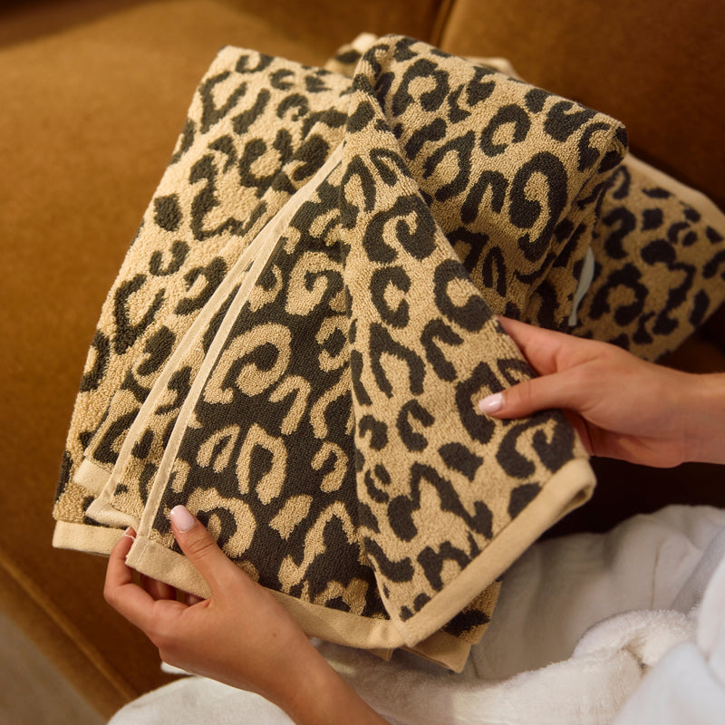Leopard Bath Towel