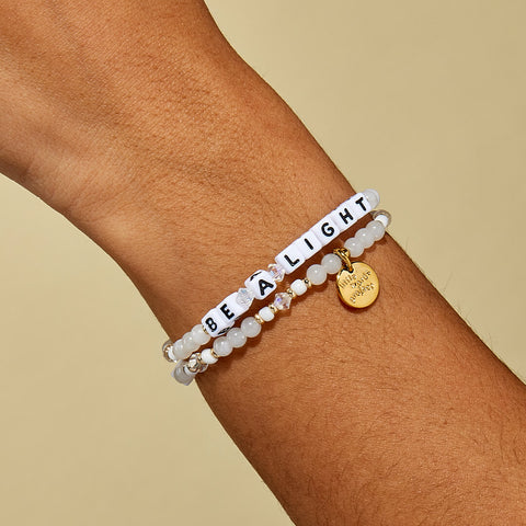 Words Bracelet - Be A Light