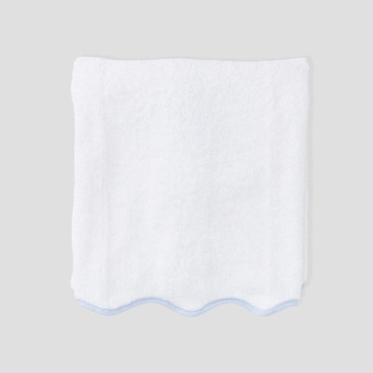 Weezie - Scallop Bath Towel